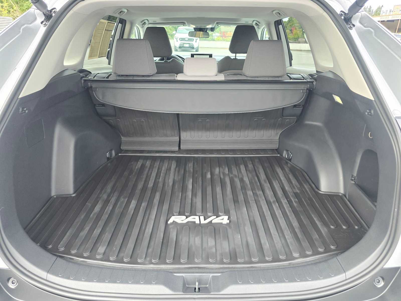 Certified 2025 Toyota RAV4 XLE w/ Convenience Package AWD/4WD image 14