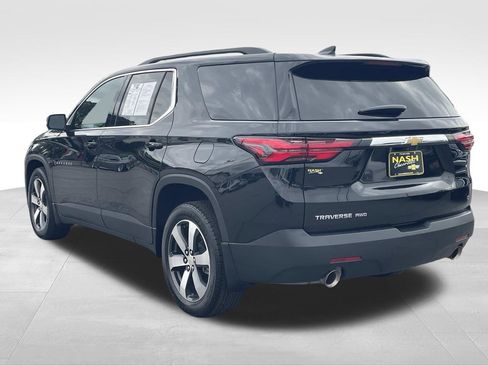 Used 2023 Chevrolet Traverse LT w/ LT Premium Package image 5