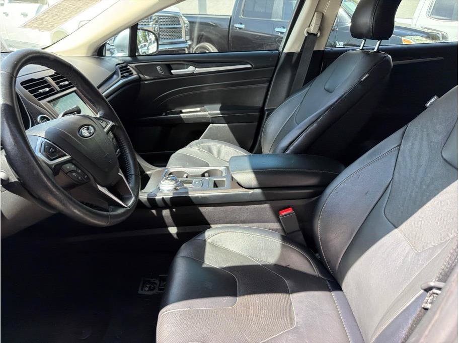 Used 2018 Ford Fusion Titanium AWD/4WD image 9