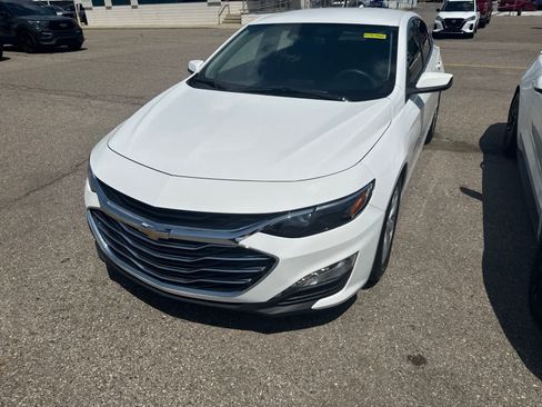 Used 2023 Chevrolet Malibu LT FWD image 1