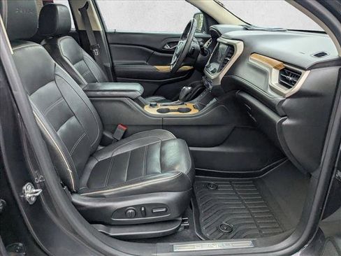 Used 2017 GMC Acadia Denali image 19