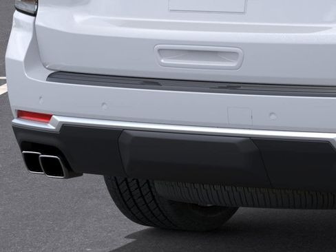 New 2026 Chevrolet Suburban High Country AWD/4WD image 38