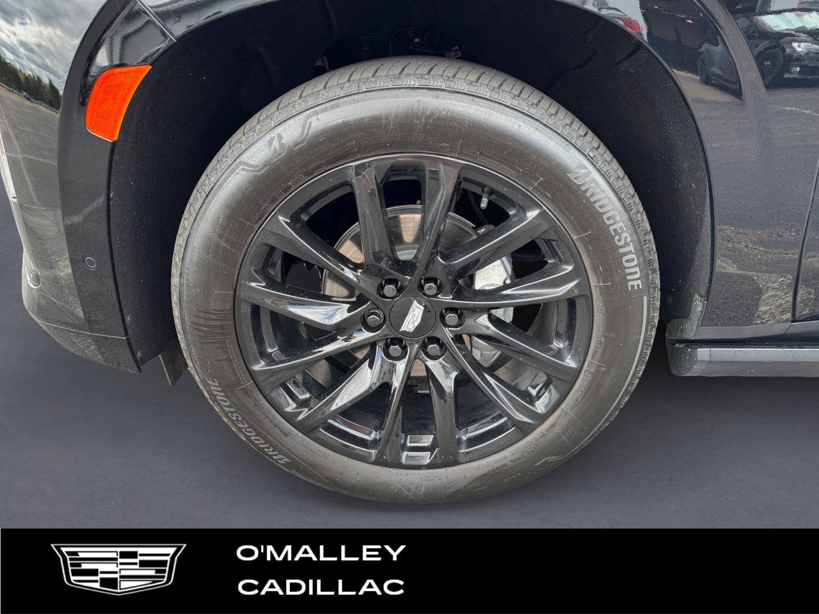 Certified 2024 Cadillac Escalade Sport Platinum w/ LPO, ONYX Package AWD/4WD image 9