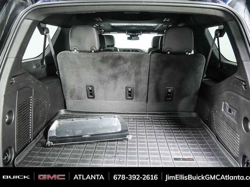 Used 2024 GMC Yukon XL Denali image 34