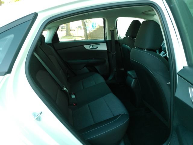Used 2024 Kia Forte LXS w/ LXS Technology Package FWD image 24