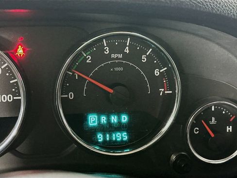 Used 2013 Jeep Wrangler Sahara w/ Connectivity Group image 15