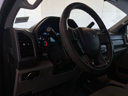 Used 2018 Ford F250 XL w/ Power Equipment Group AWD/4WD image 19