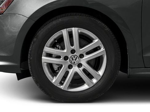 Used 2018 Volkswagen Jetta SEL FWD image 11
