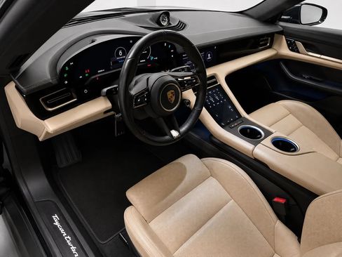 Used 2020 Porsche Taycan Turbo S AWD/4WD image 11