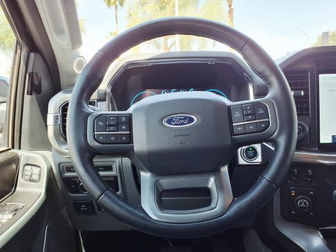 Used 2022 Ford F150 Lariat w/ Equipment Group 502A High image 17