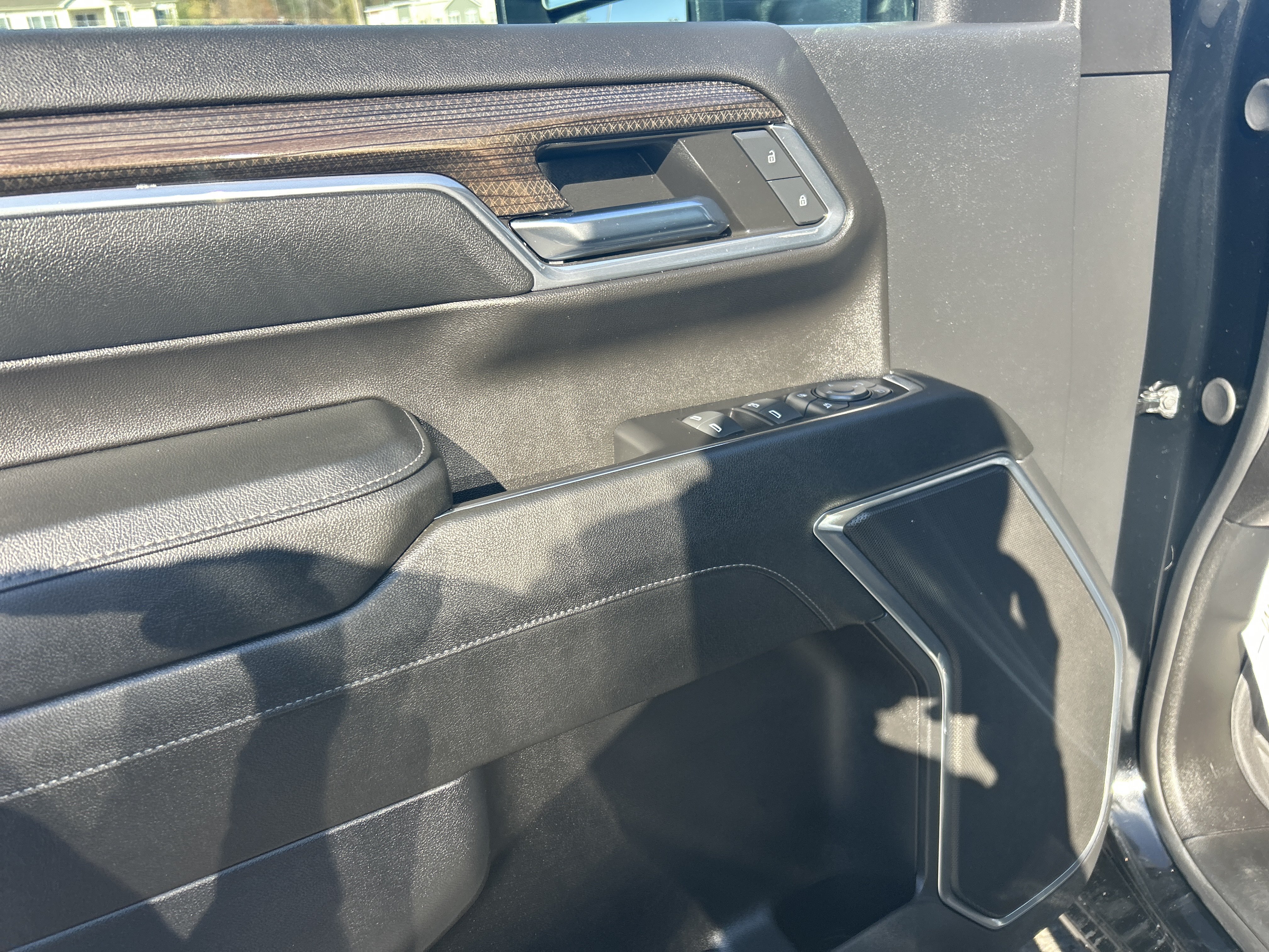 Used 2024 Chevrolet Silverado 2500 LT AWD/4WD image 22