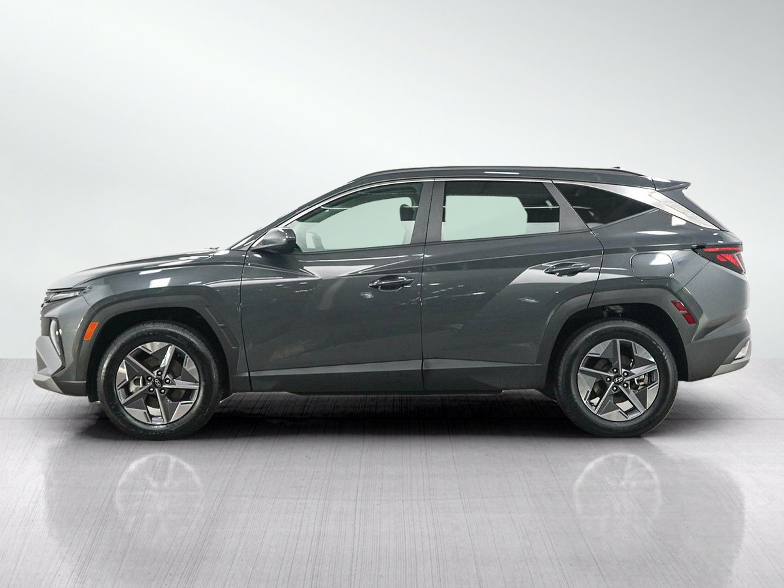 Used 2026 Hyundai Tucson SEL Plus AWD/4WD image 2
