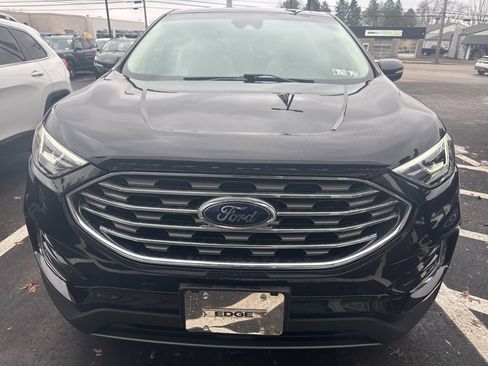 Used 2019 Ford Edge SEL w/ Equipment Group 201A image 2