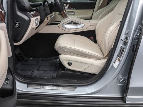 Used 2022 Mercedes-Benz GLE 350 4MATIC w/ AMG Line Exterior image 18