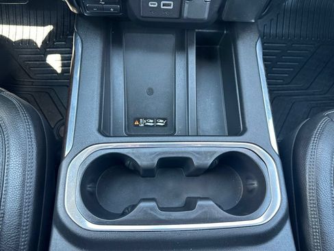 Certified 2020 GMC Sierra 3500 Denali w/ Denali Ultimate Package AWD/4WD image 6