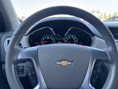 Used 2016 Chevrolet Traverse LT FWD image 20