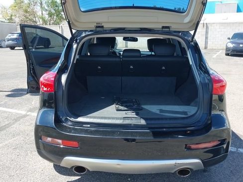 Used 2016 INFINITI QX50 2WD w/ Premium Package image 8