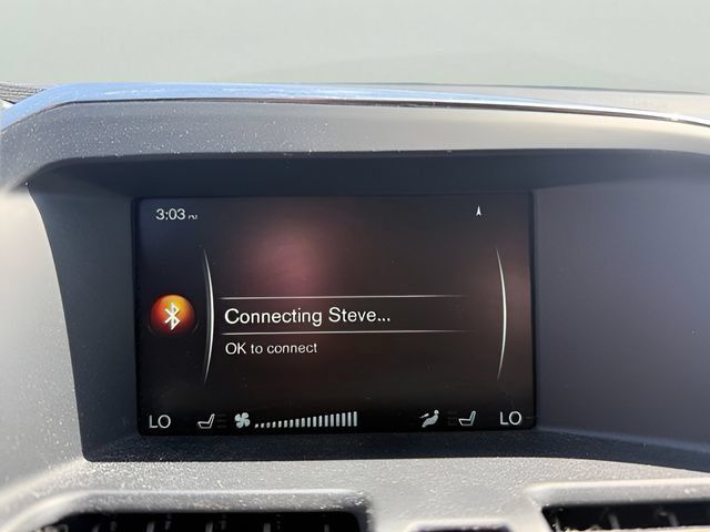 Used 2016 Volvo XC60 T6 AWD/4WD image 16