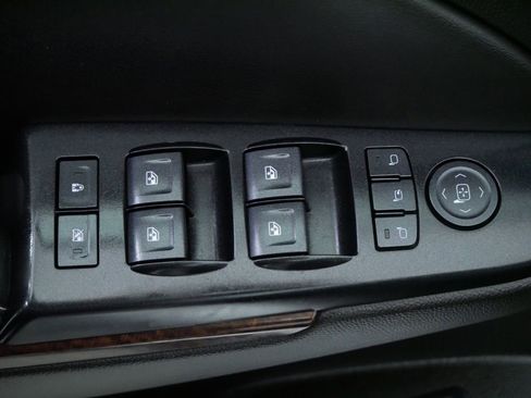 Used 2017 GMC Yukon XL SLT image 16