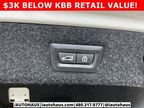 Used 2020 BMW 530i w/ Convenience Package image 36