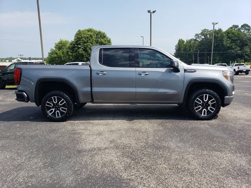 Used 2021 GMC Sierra 1500 AT4 w/ AT4 Value Package AWD/4WD image 5