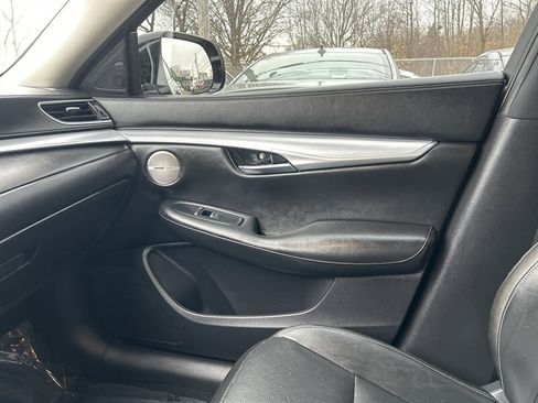 Used 2019 INFINITI QX50 Essential w/ Premium Heat Package image 13