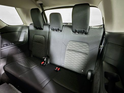 Used 2024 Nissan Pathfinder SV image 28