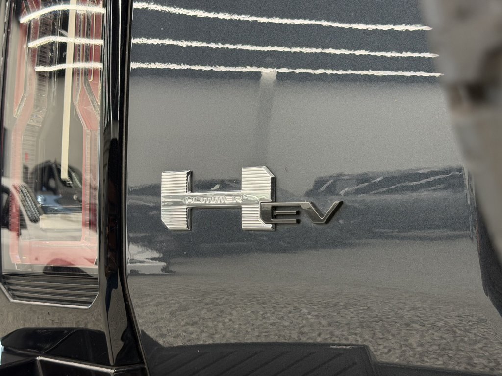 Used 2026 GMC Hummer EV SUV AWD/4WD image 37