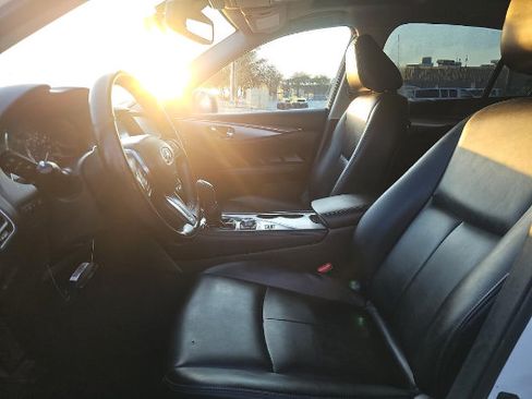Used 2021 INFINITI Q50 Luxe RWD image 4
