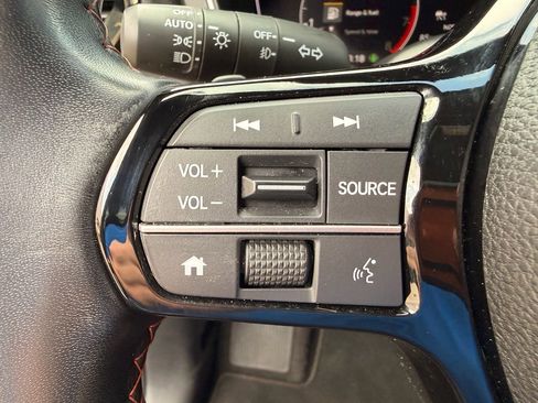 Certified 2023 Honda Pilot Sport image 16