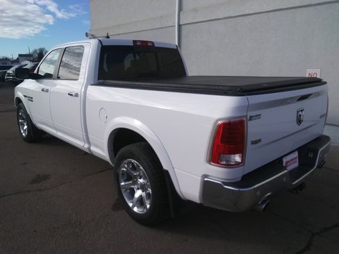 Used 2017 RAM 1500 Laramie w/ Convenience Group image 7