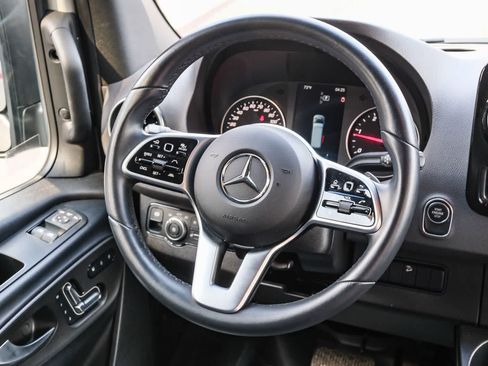 Used 2024 Mercedes-Benz Sprinter 2500 image 19