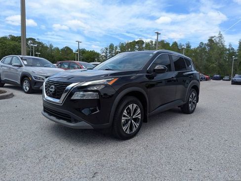 Certified 2023 Nissan Rogue SV w/ SV Premium B Package image 4