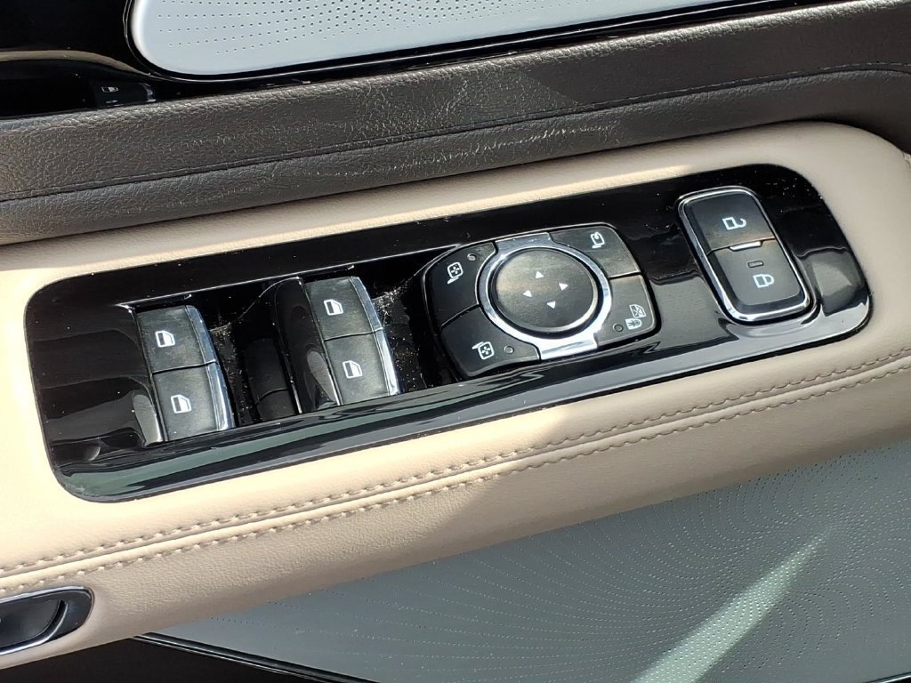Used 2024 Lincoln Aviator Reserve w/ Equipment Group 201A AWD/4WD image 18