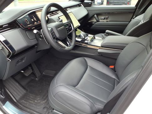 New 2026 Land Rover Range Rover Sport SE AWD/4WD image 17