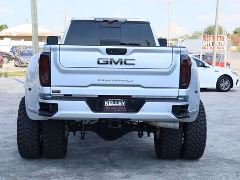 Used 2020 GMC Sierra 3500 Denali w/ Denali Ultimate Package AWD/4WD image 8