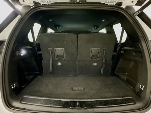 Used 2024 Jeep Grand Cherokee L Laredo image 30