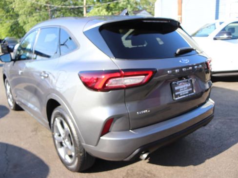 Used 2024 Ford Escape ST-Line AWD/4WD image 3