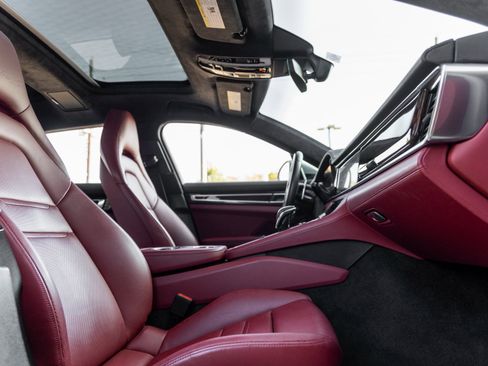 Used 2023 Porsche Panamera Turbo S Executive image 41