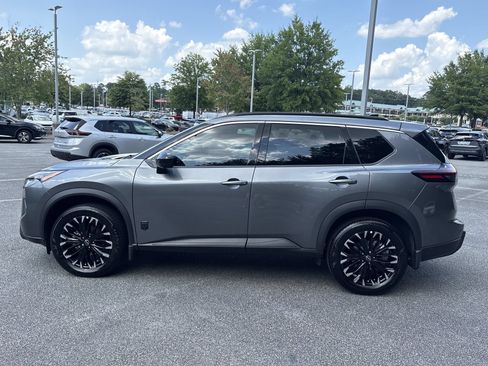 Used 2026 Nissan Rogue Dark Armor FWD image 19