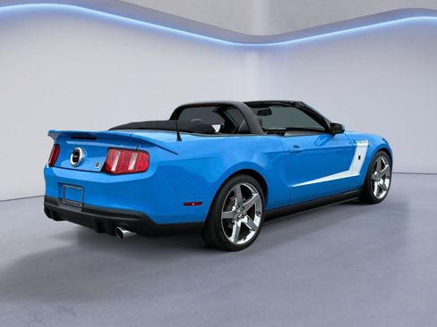 Used 2010 Ford Mustang GT RWD image 3