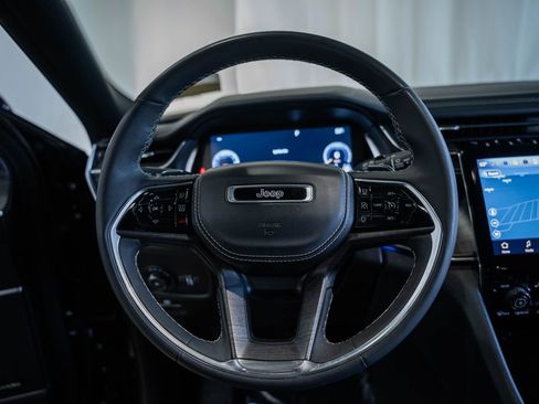 Certified 2023 Jeep Grand Cherokee Overland image 36