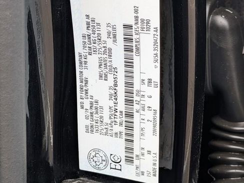 Used 2019 Ford F150 XLT w/ Equipment Group 302A Luxury AWD/4WD image 32