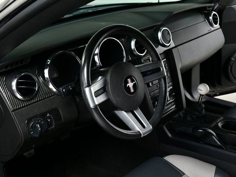 Used 2006 Ford Mustang GT image 26