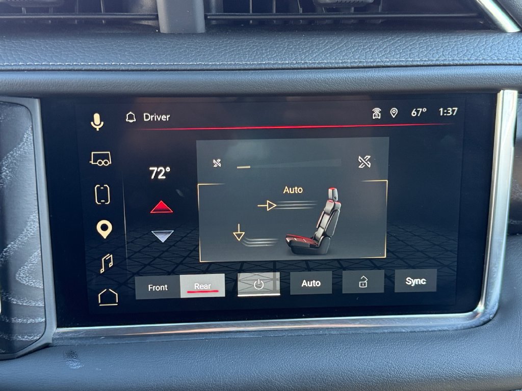 Used 2024 GMC Yukon Denali AWD/4WD image 17