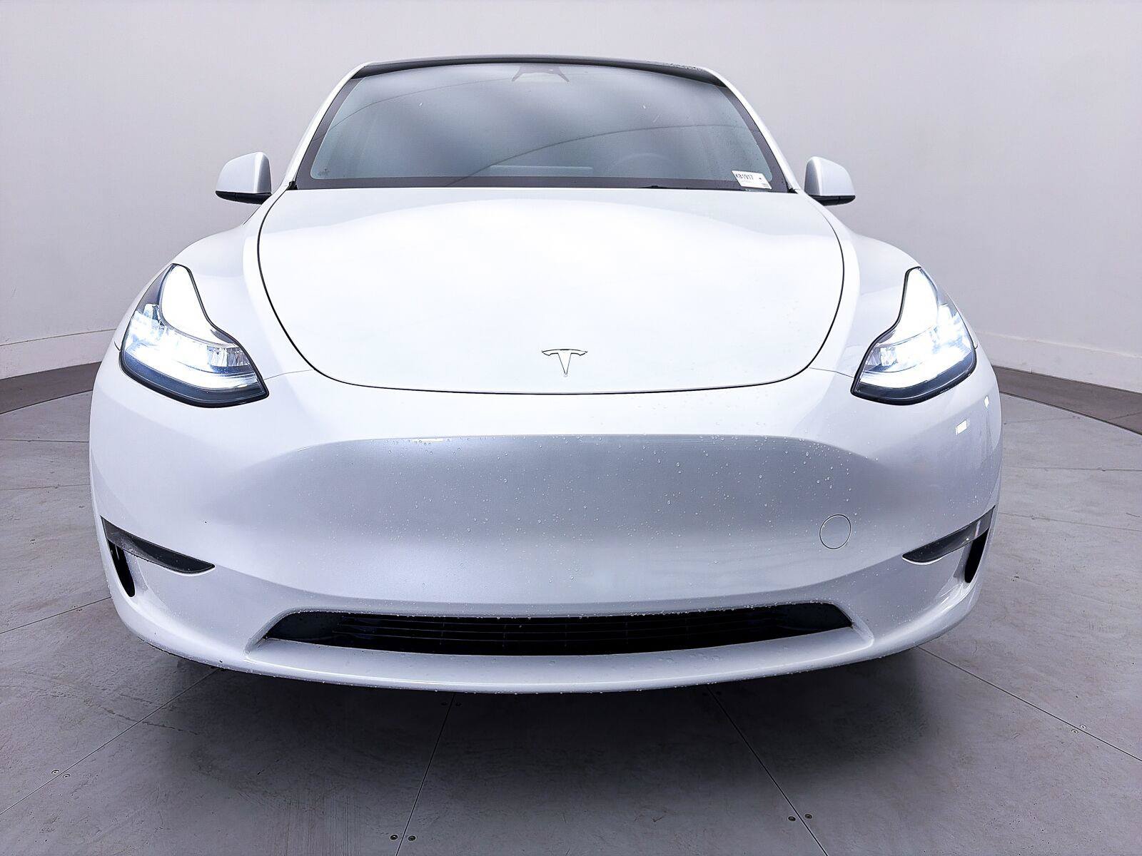 Used 2023 Tesla Model Y Long Range AWD/4WD image 11