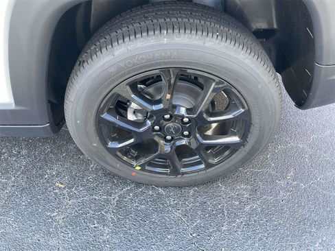 New 2026 Jeep Compass Altitude image 37