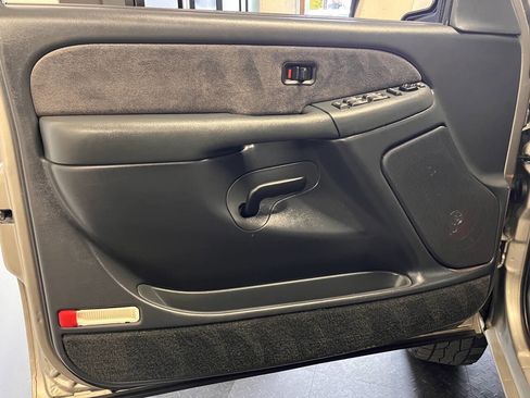 Used 2002 Chevrolet Silverado 2500 LS w/ Electrical Convenience Pkg image 15