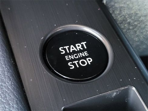 Used 2025 Nissan Kicks S image 19