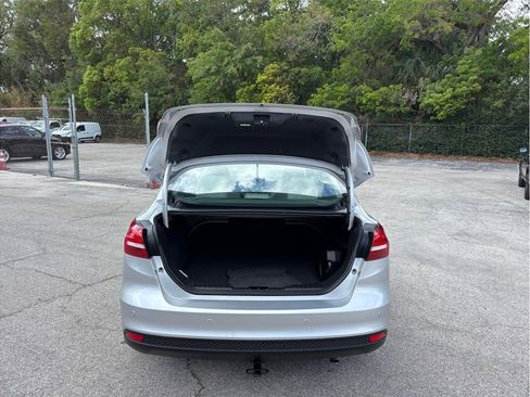 Used 2018 Ford Focus Titanium w/ Titanium Technology Package FWD image 47